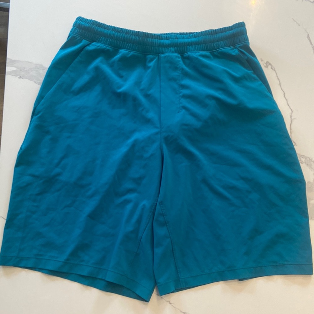 Lulu lemon Pace breaker lined size M 9’’
